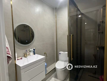 2-комнатная квартира, этаж 5 из 12, 70 м², миниатюра 4
