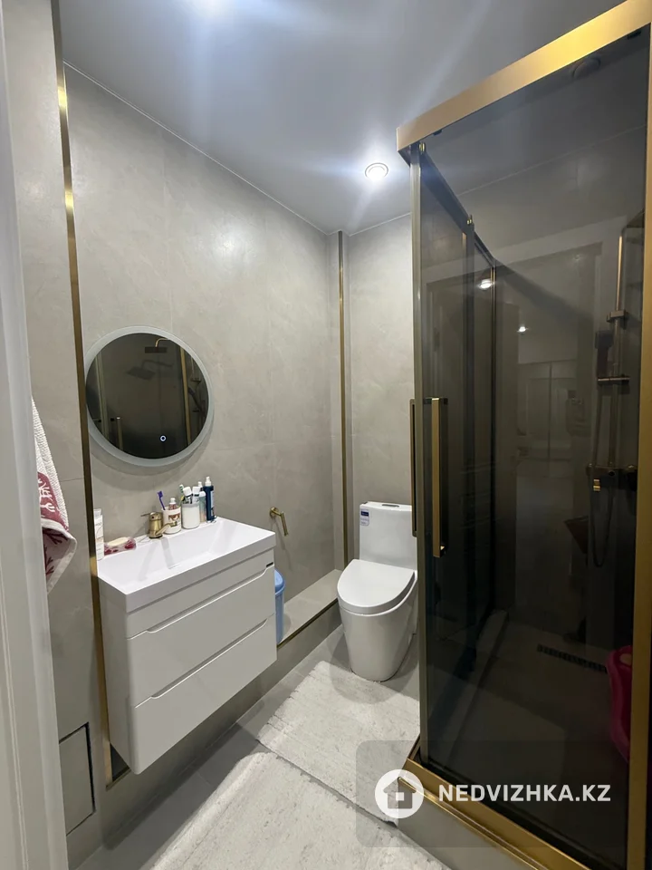 2-комнатная квартира, этаж 5 из 12, 70 м², фотография 4