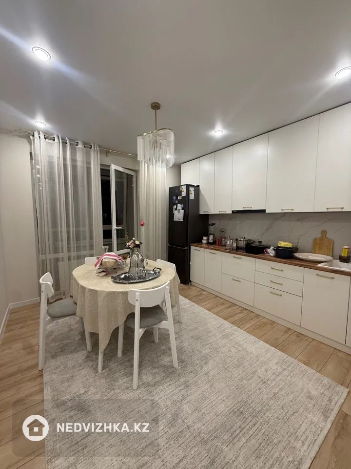 2-комнатная квартира, этаж 5 из 12, 70 м², фотография 5