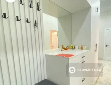 3-бөлмелі пәтер, қабат 4 барлық қабат саны 10, 94 м², 5-нобай