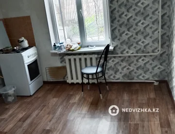 2-комнатная квартира, этаж 1 из 5, 51 м², На длительный срок, миниатюра 8
