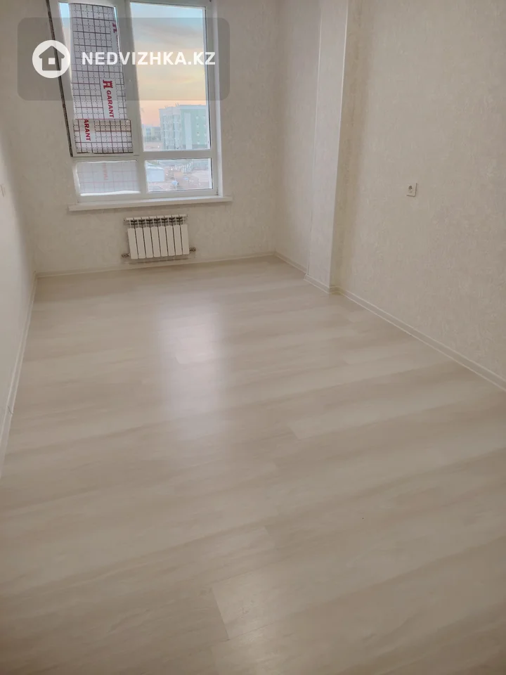 3-комнатная квартира, этаж 4 из 5, 78 м², На длительный срок, фотография 3