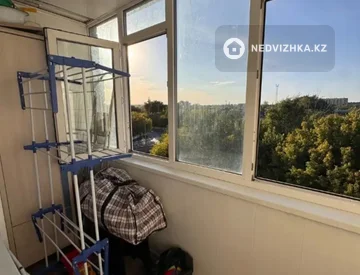4-комнатная квартира, этаж 4 из 5, 38 м², миниатюра 2