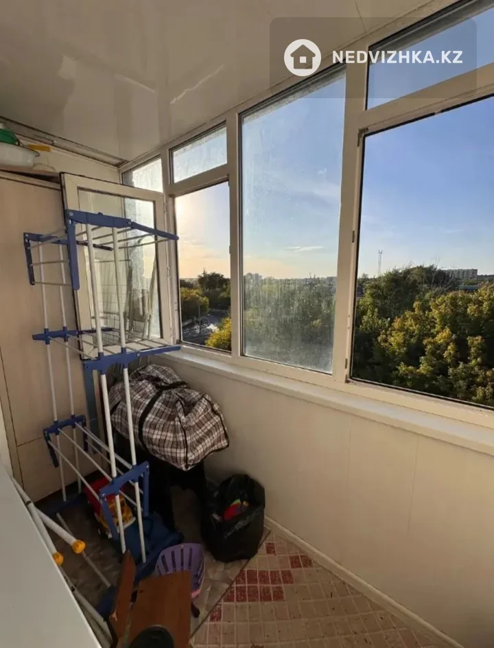 4-комнатная квартира, этаж 4 из 5, 38 м², фотография 2