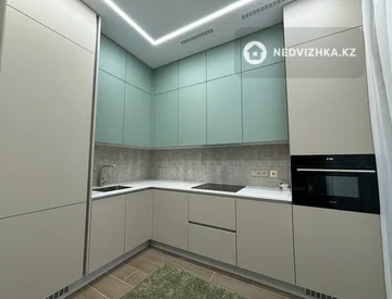 1-комнатная квартира, этаж 4 из 35, 40 м², На длительный срок, миниатюра 2