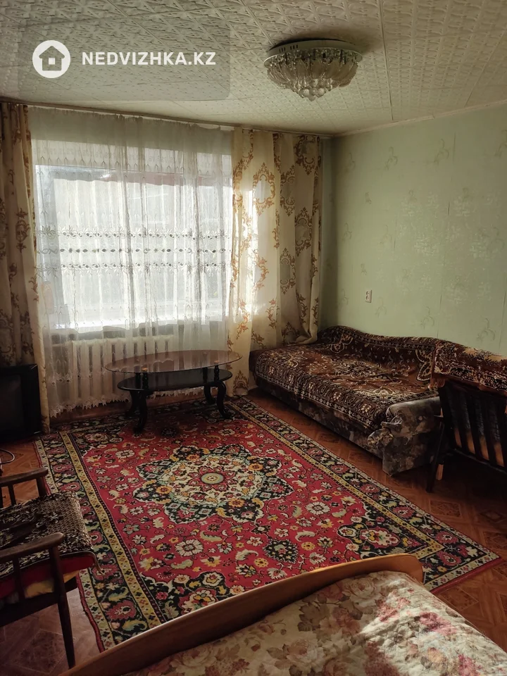 1-комнатная квартира, этаж 2 из 5, 32 м², На длительный срок, фотография 3
