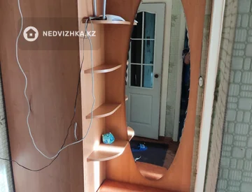 1-комнатная квартира, этаж 2 из 5, 32 м², На длительный срок, миниатюра 4