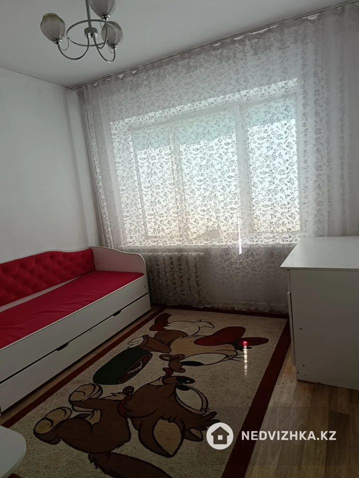 3-комнатная квартира, этаж 3 из 5, 57 м², На длительный срок, фотография 4