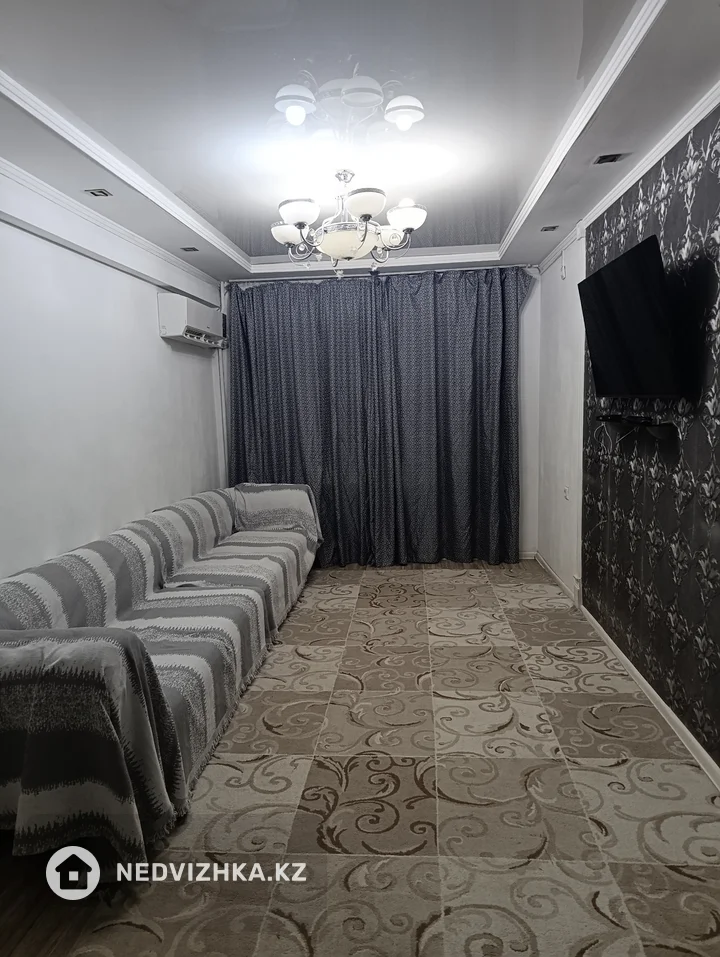 3-комнатная квартира, этаж 3 из 5, 57 м², На длительный срок, фотография 2
