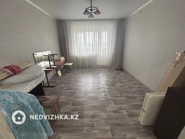 2-комнатная квартира, этаж 3 из 6, 50 м²