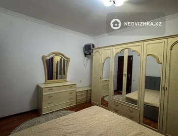 3-комнатная квартира, этаж 4 из 5, 70 м², На длительный срок, миниатюра 8