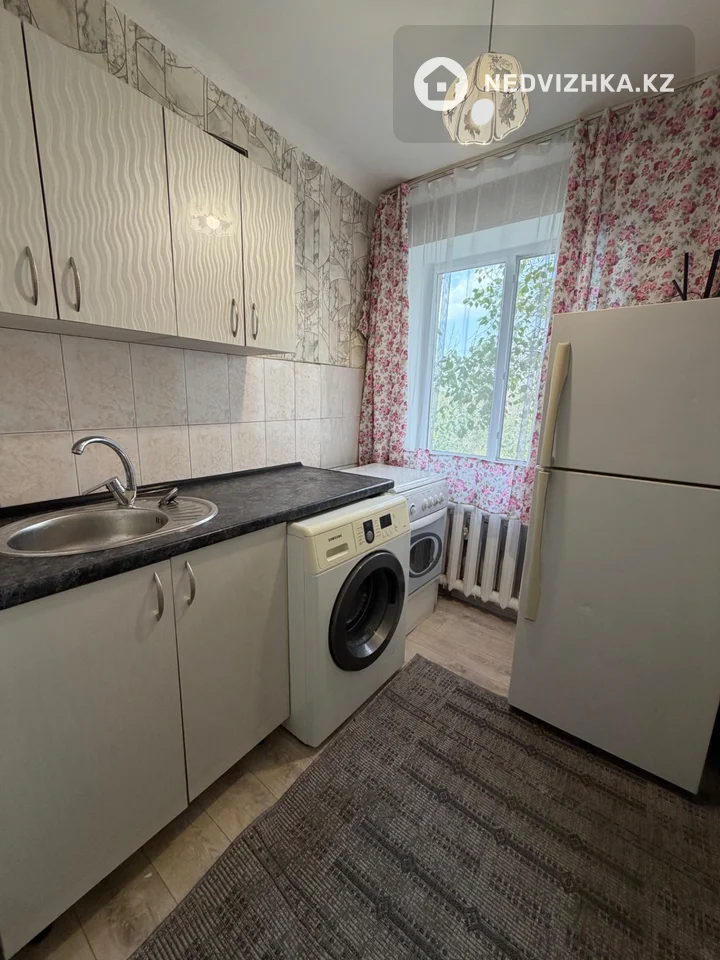 1-комнатная квартира, этаж 4 из 4, 30 м²