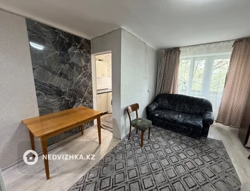 1-комнатная квартира, этаж 4 из 4, 30 м², миниатюра 2