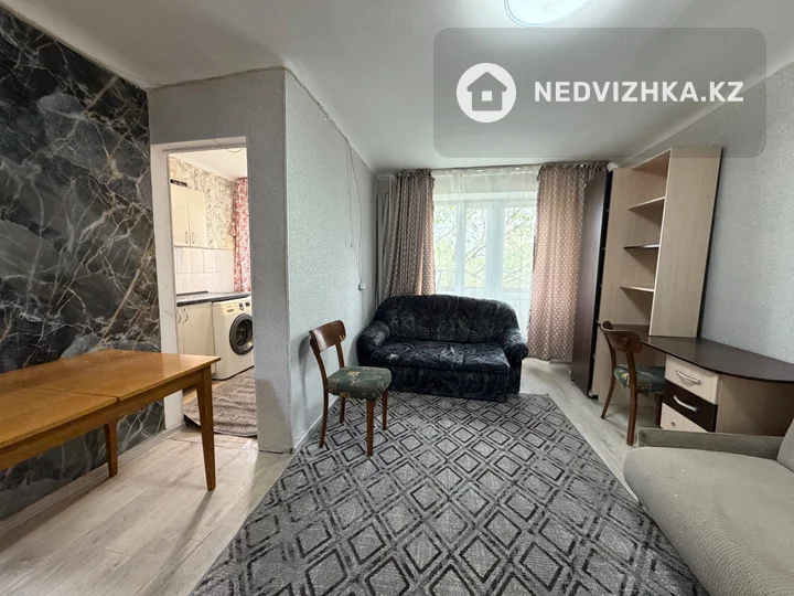 1-комнатная квартира, этаж 4 из 4, 30 м², фотография 5