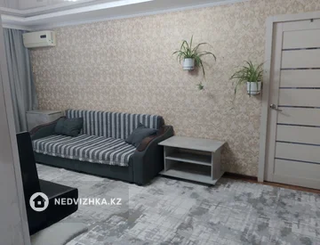 3-комнатная квартира, этаж 5 из 5, 55 м², миниатюра 2