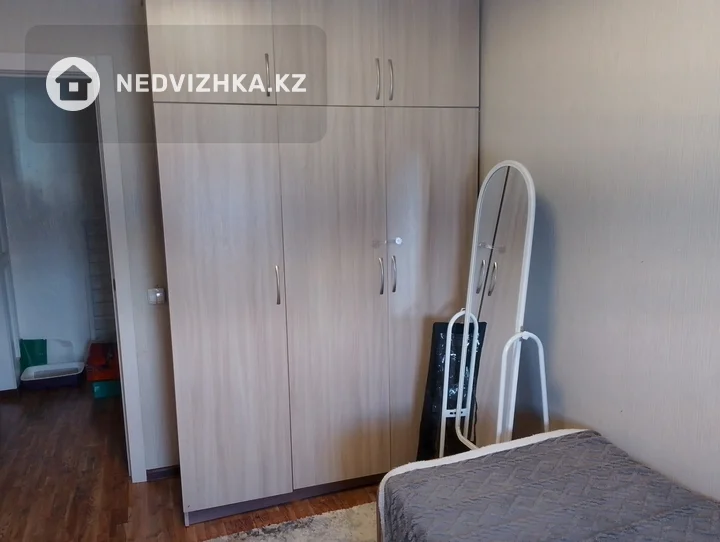 3-комнатная квартира, этаж 5 из 5, 55 м², фотография 3
