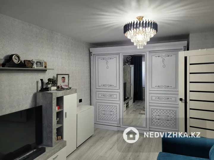 1-комнатная квартира, этаж 5 из 5, 32 м², фотография 2