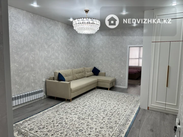 3-комнатная квартира, этаж 11 из 13, 80 м², фотография 3