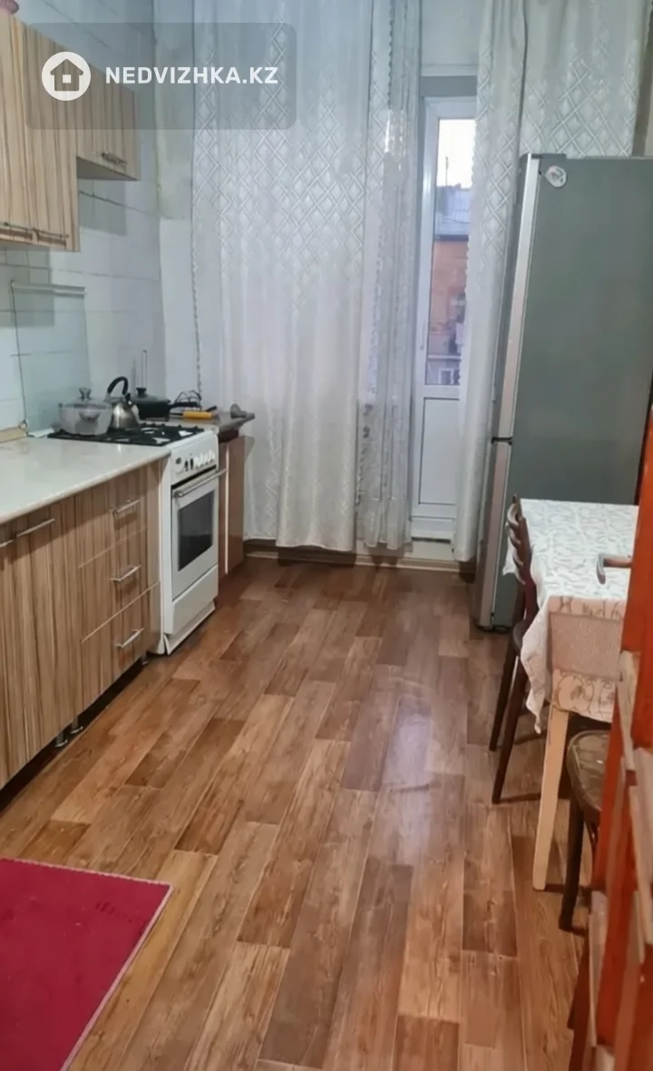 2-комнатная квартира, этаж 5 из 5, 59 м², На длительный срок, фотография 2