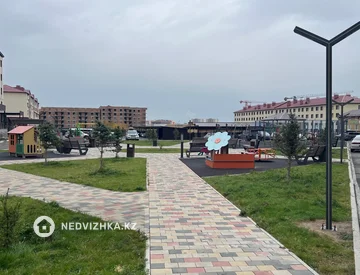 3-комнатная квартира, этаж 2 из 5, 107 м², миниатюра 3
