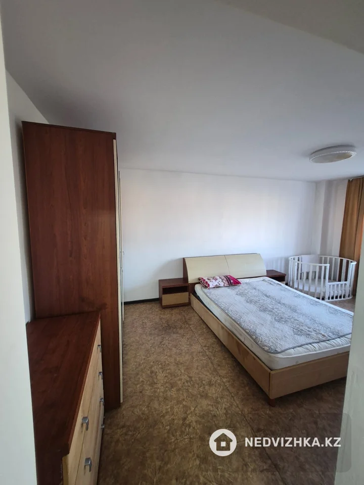 2-комнатная квартира, этаж 18 из 25, 54 м², фотография 4