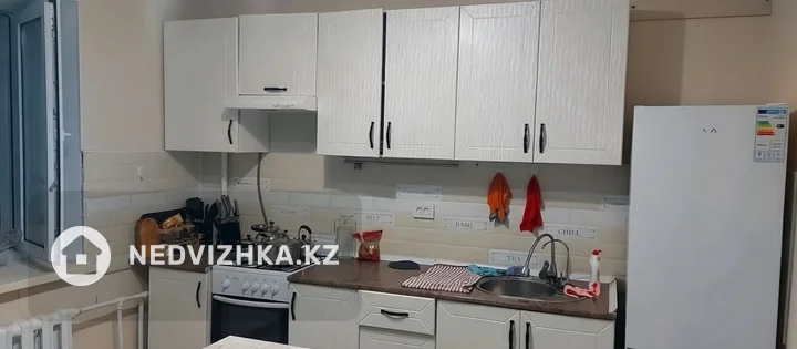2-комнатная квартира, этаж 5 из 5, 80 м², фотография 3