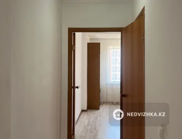 3-бөлмелі пәтер, қабат 4 барлық қабат саны 9, 82 м², 1-нобай