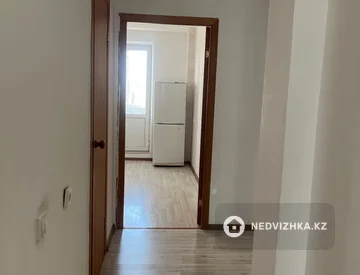 3-бөлмелі пәтер, қабат 4 барлық қабат саны 9, 82 м², 2-нобай