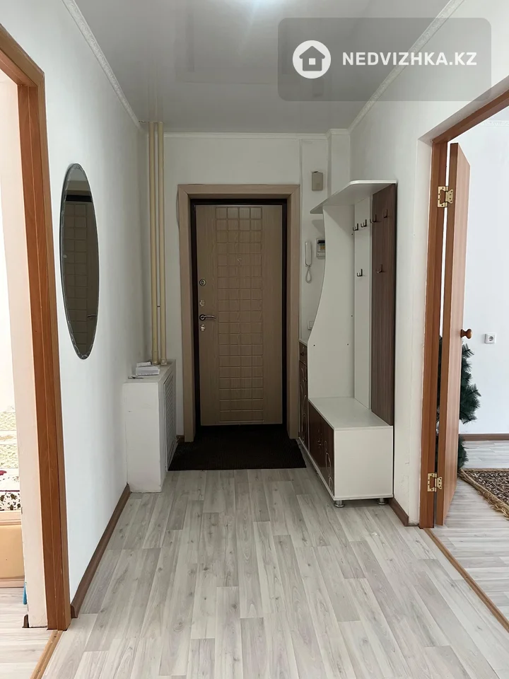 3-комнатная квартира, этаж 4 из 9, 82 м², фотография 3