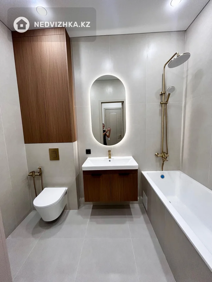 2-комнатная квартира, этаж 8 из 21, 40 м², фотография 4