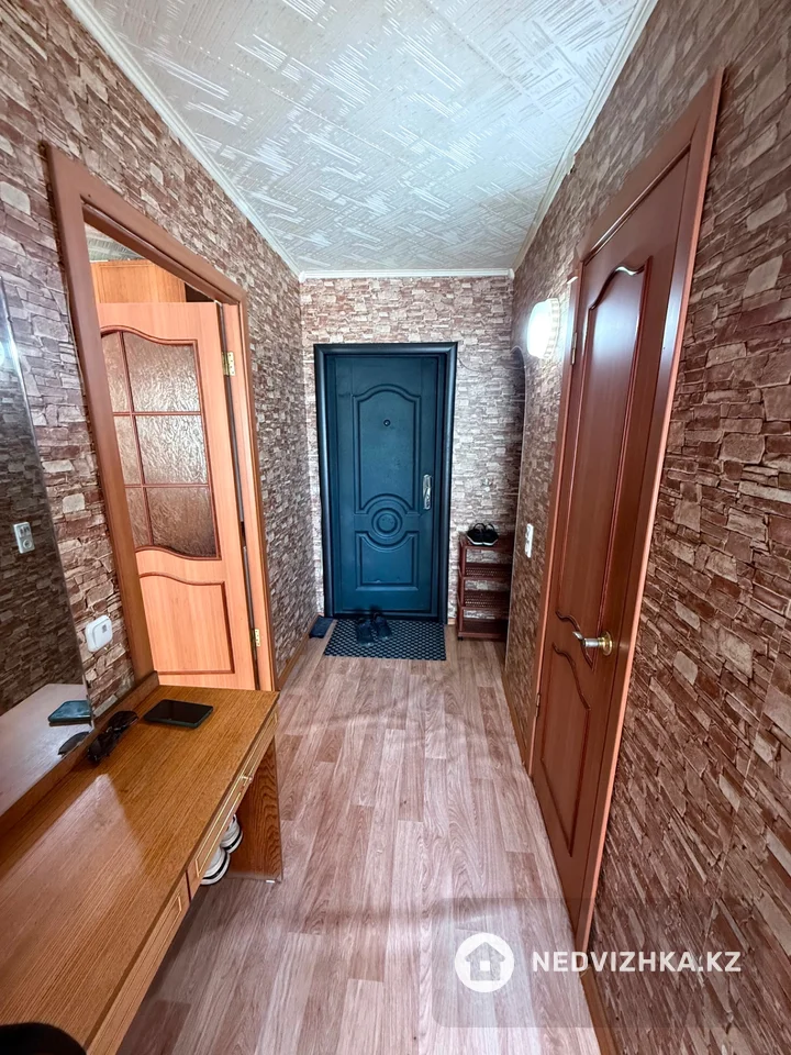 1-комнатная квартира, этаж 1 из 5, 35 м², фотография 3