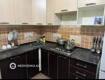 3-комнатная квартира, этаж 2 из 5, 63 м², миниатюра 4