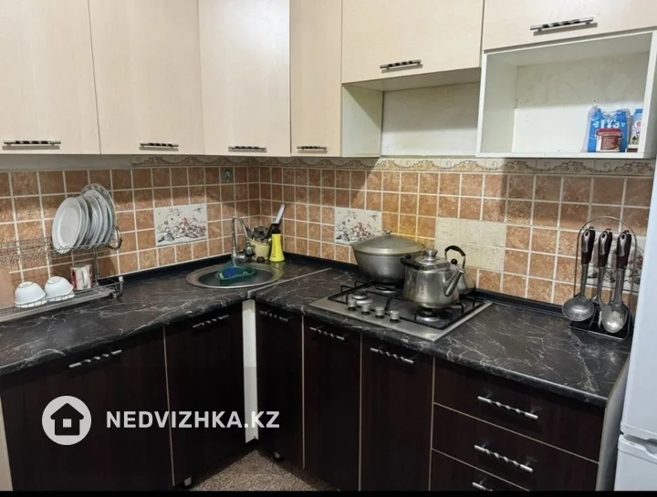 3-комнатная квартира, этаж 2 из 5, 63 м², фотография 4
