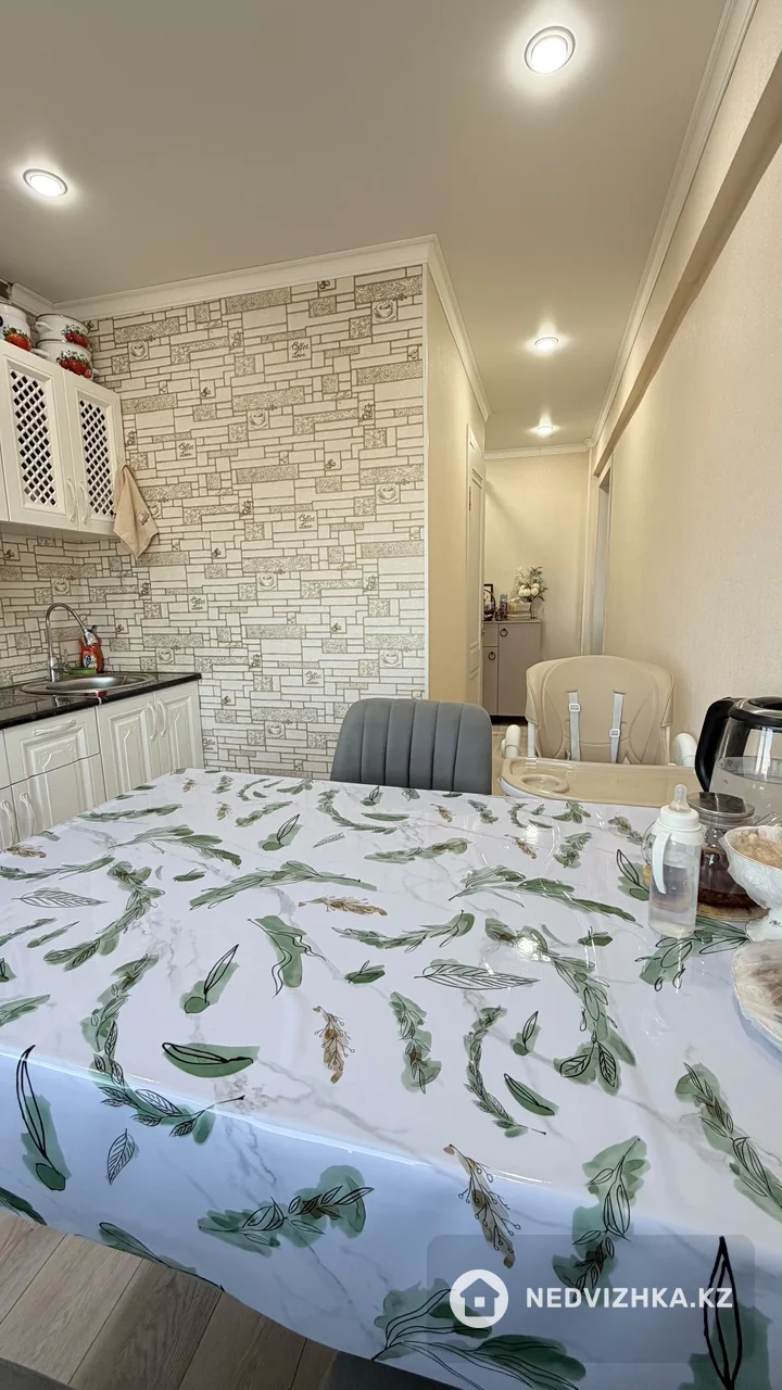 2-комнатная квартира, этаж 4 из 5, 46 м², фотография 2