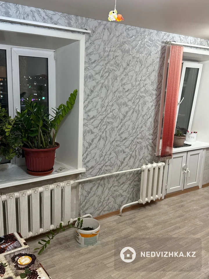 3-комнатная квартира, этаж 6 из 6, 64 м², фотография 2