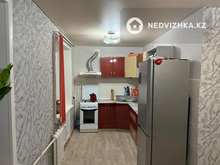 3-комнатная квартира, этаж 6 из 6, 64 м², фотография 4