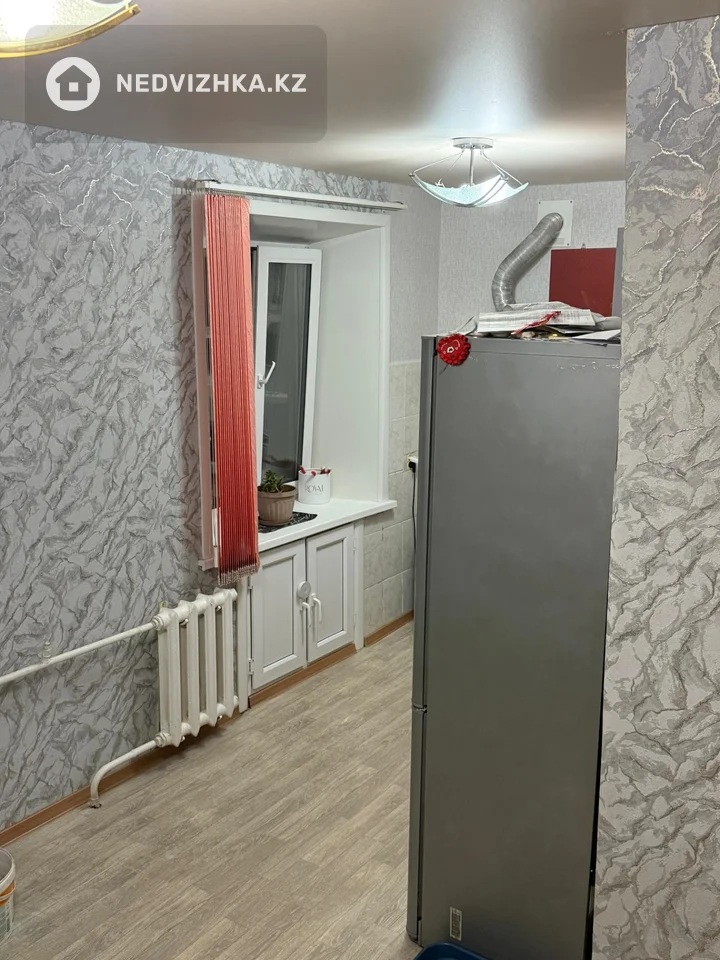 3-комнатная квартира, этаж 6 из 6, 64 м², фотография 5
