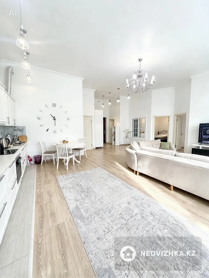 3-комнатная квартира, этаж 4 из 5, 94 м², фотография 2
