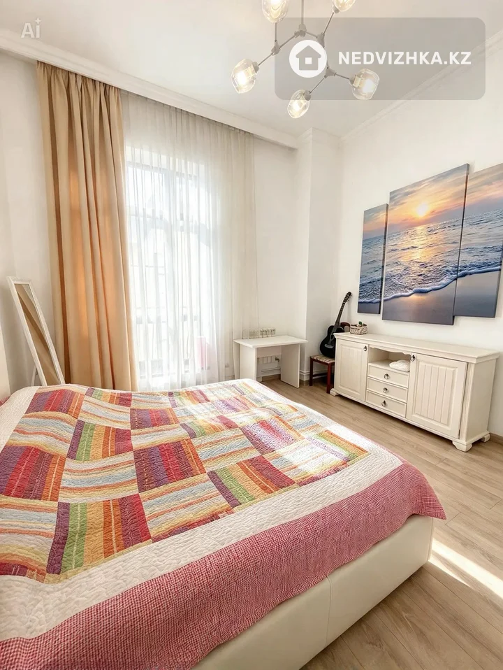 3-комнатная квартира, этаж 4 из 5, 94 м², фотография 5