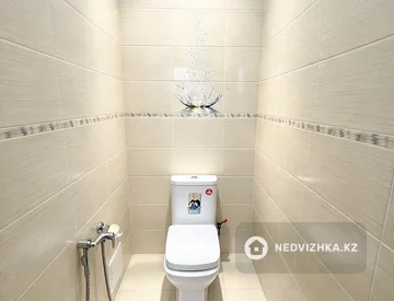 3-комнатная квартира, этаж 4 из 5, 94 м², миниатюра 7
