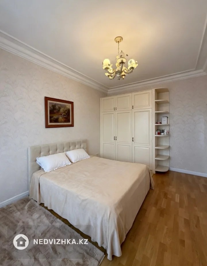 3-комнатная квартира, этаж 5 из 5, 94 м², фотография 4