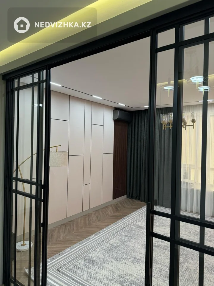 2-комнатная квартира, этаж 6 из 9, 93 м², фотография 5