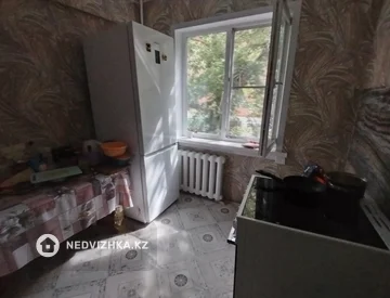 1-комнатная квартира, этаж 2 из 5, 30 м², миниатюра 1