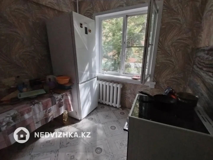 1-комнатная квартира, этаж 2 из 5, 30 м²