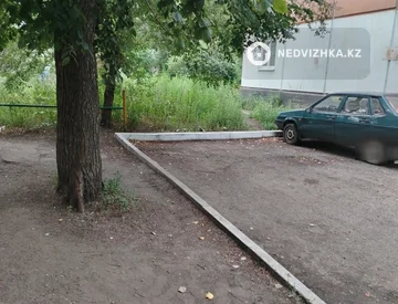 1-комнатная квартира, этаж 2 из 5, 30 м², миниатюра 3