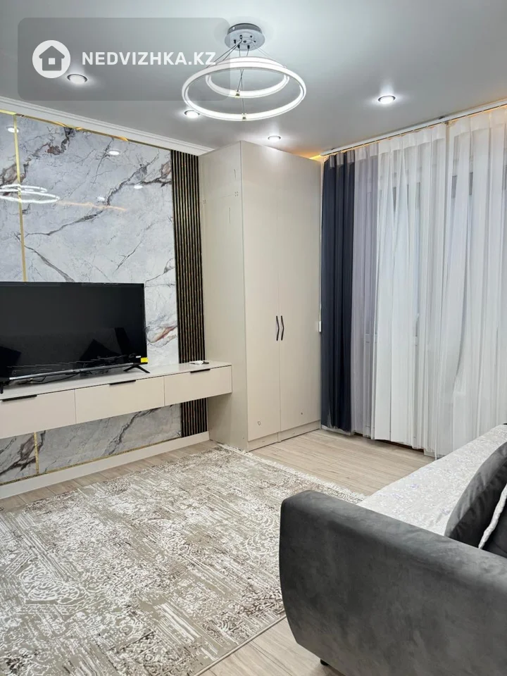 1-комнатная квартира, этаж 14 из 16, 38 м², фотография 3
