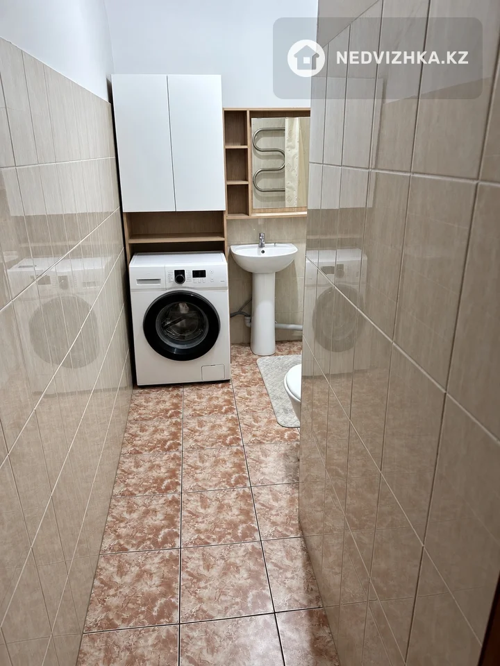 2-комнатная квартира, этаж 6 из 13, 47 м², фотография 3