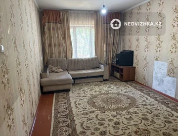 2-комнатная квартира, этаж 1 из 5, 58 м², миниатюра 2
