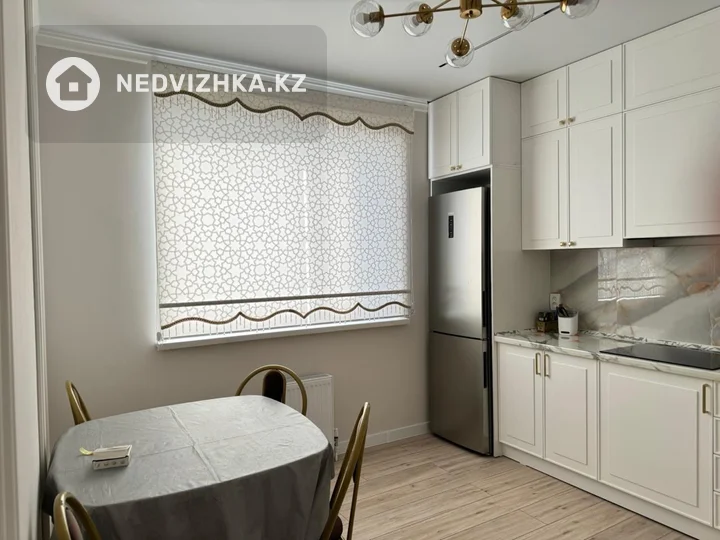 1-комнатная квартира, этаж 14 из 16, 38 м², фотография 5
