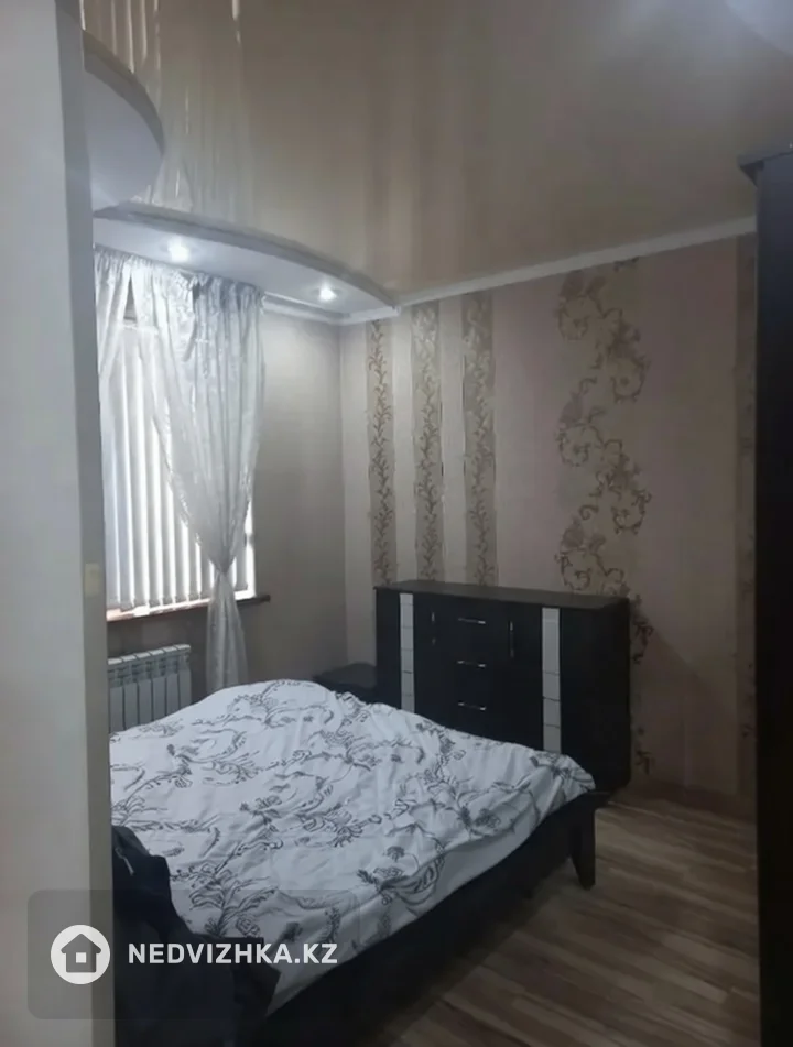 2-комнатная квартира, этаж 2 из 5, 62 м², фотография 2